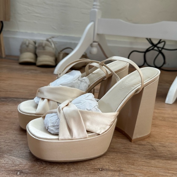 Princess Polly Everlasting Satin Platform Heels - Champagne - Picture 5 of 10